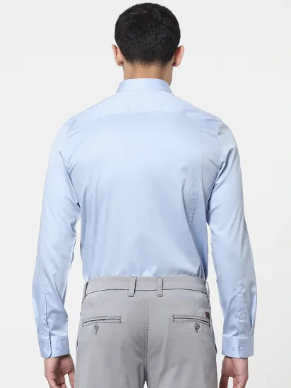 Men Blue Slim Fit Solid Casual Shirt